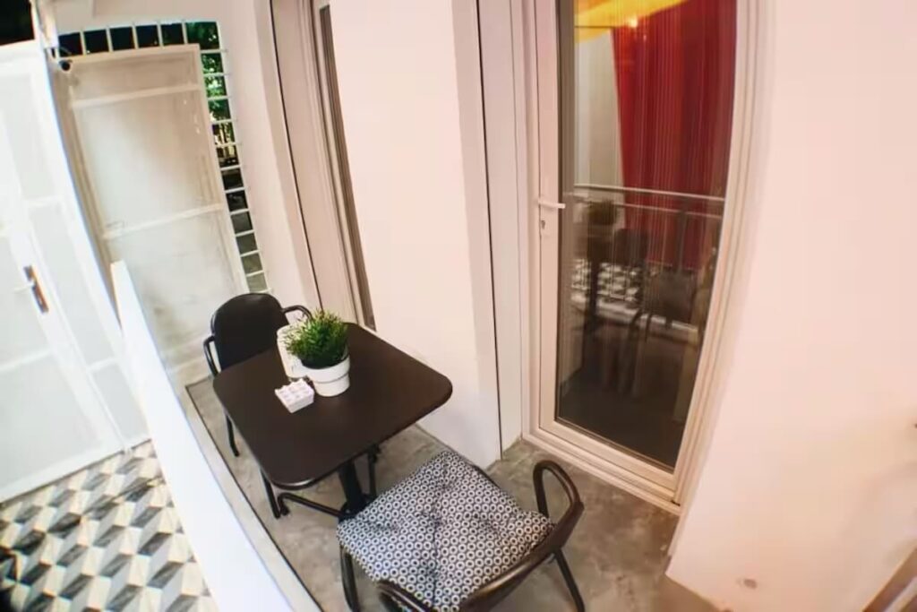 Comfort Econmy Tek Büyük Yataklı Oda Zemin Kat