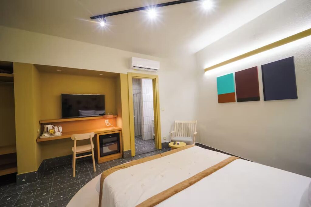 Deluxe Tek Büyük Yataklı Oda