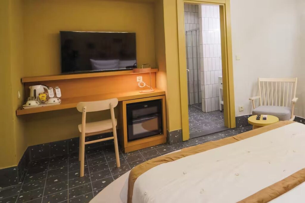 Deluxe Tek Büyük Yataklı Oda