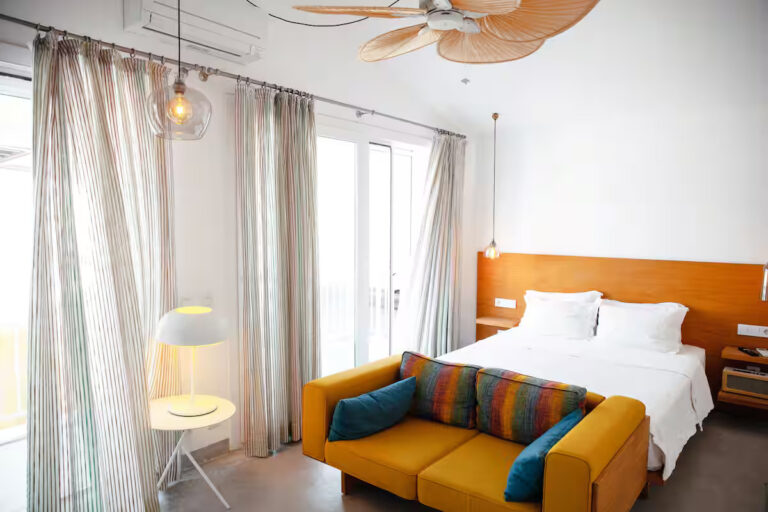 Comfort Tek Büyük Yataklı Oda