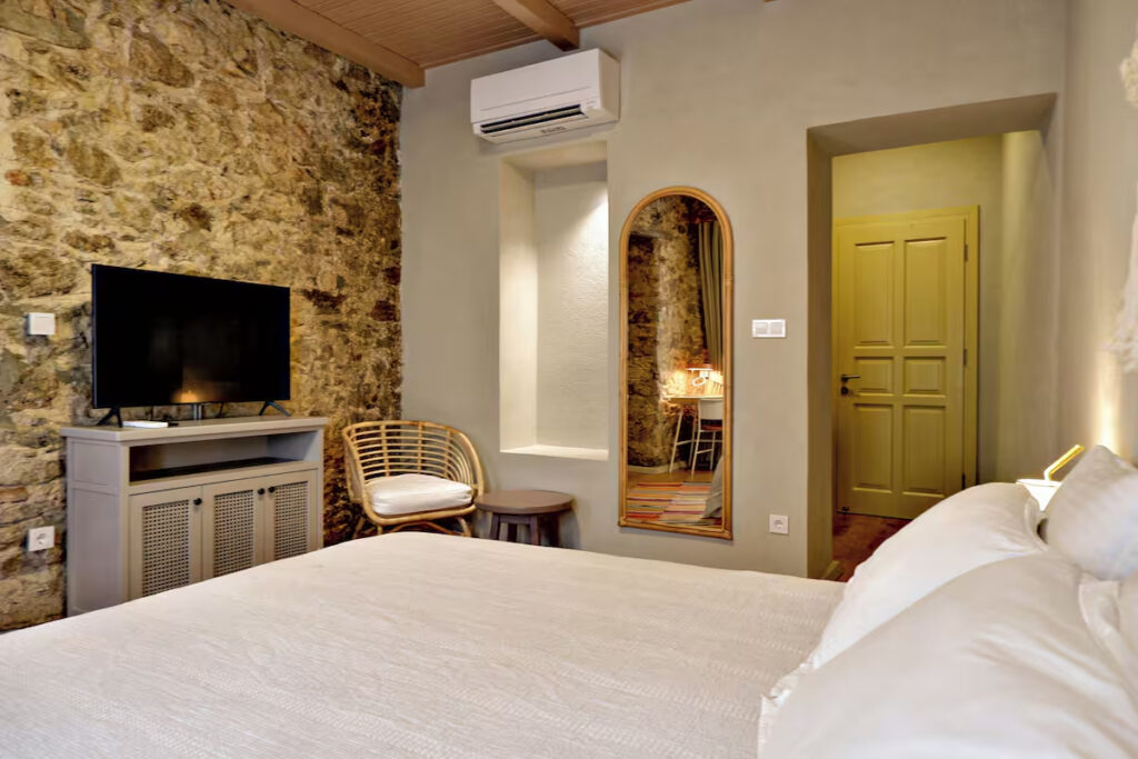 Deluxe Design Çift Kişilik Yatak