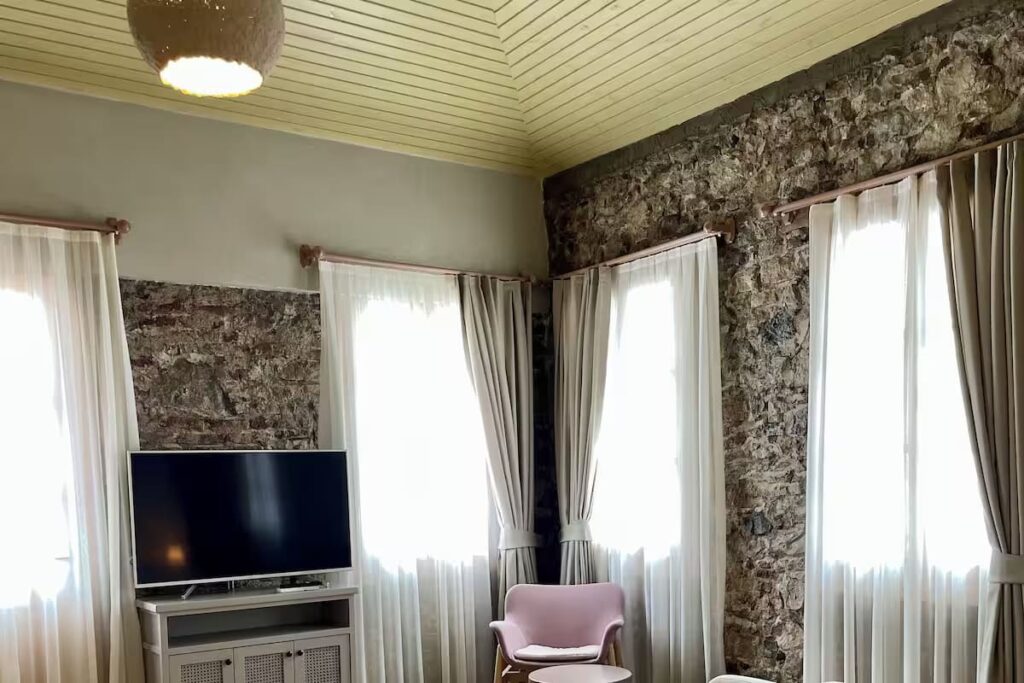 Executive Tek Büyük Yataklı Oda